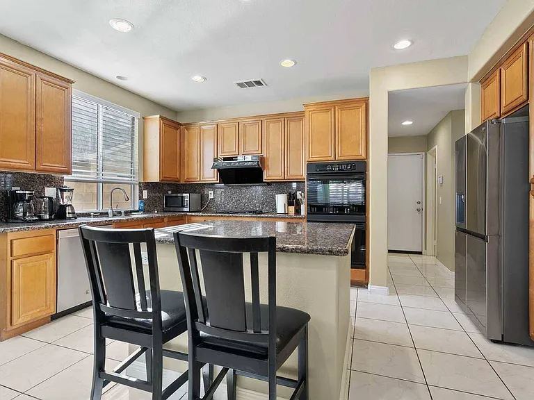 7232 Cari Ct — Photo 9
