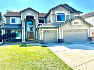 8770 Bottle Brush Ct, Elk Grove, CA 95624