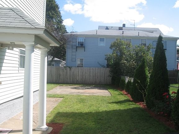 3rd image of 84 Dartmouth St