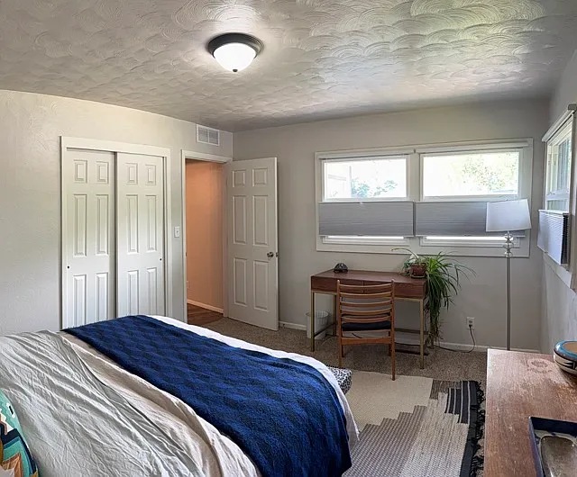 Guest bedroom