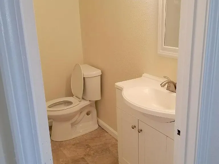 Woodland Trace Apartments — Photo 26