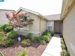 2831 W Brooke Ave, Visalia, CA