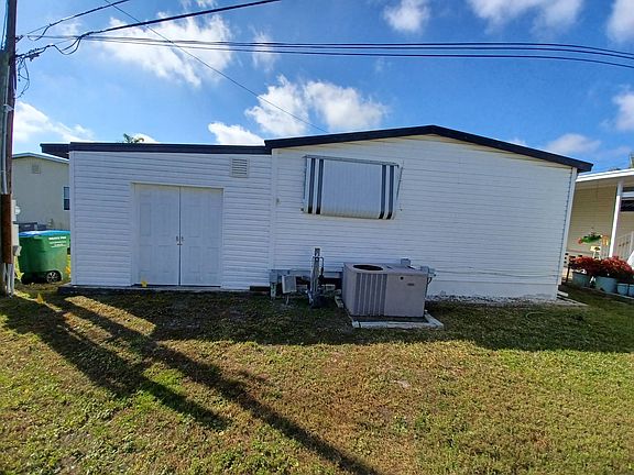 5th image of 10349 1st Way N