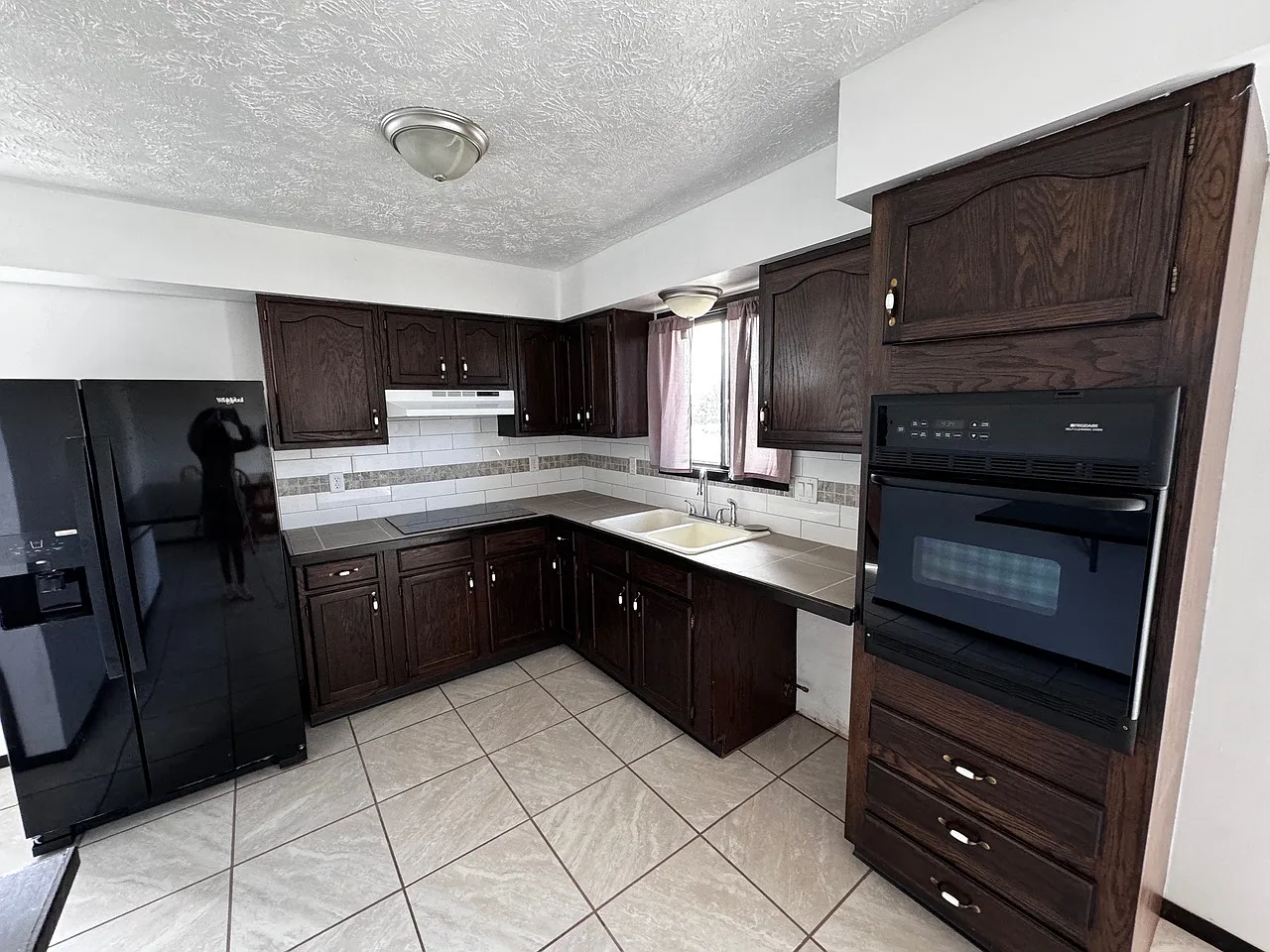 1040 Jade Drive - 1 — Photo 4
