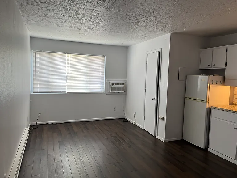 1515 Copper Ave NE — Photo 18