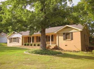 805 Cole Dr SE, Huntsville, AL 35802