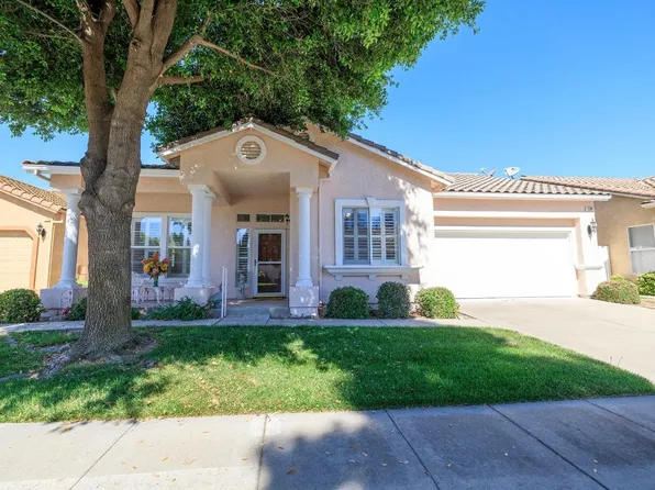 120 Woods Creek Dr, Oakdale, CA 95361