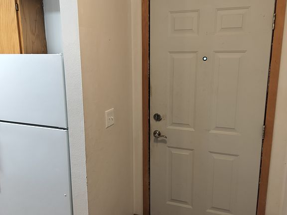 3rd image of 511 511/513 N Washington St #513