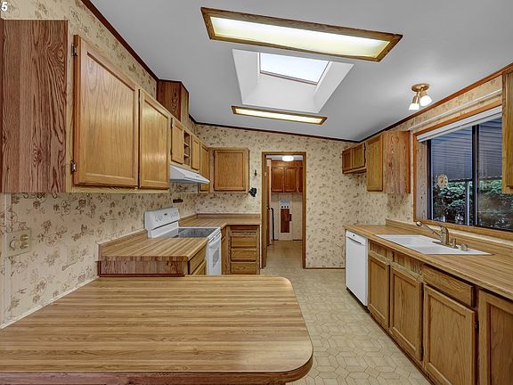 5th image of 1199 N Terry St Space 366