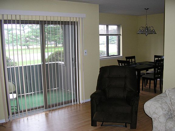 4th image of 114 Wood Mill Dr #114