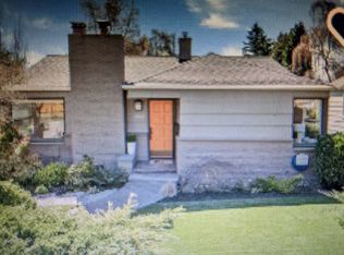 2065 NE 73rd St, Seattle, WA 98115