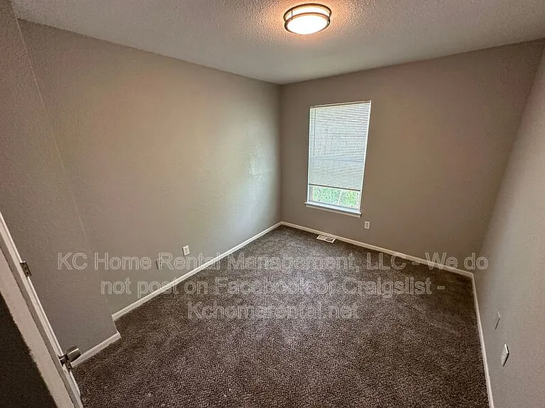 503 SW 4th St — Photo 21
