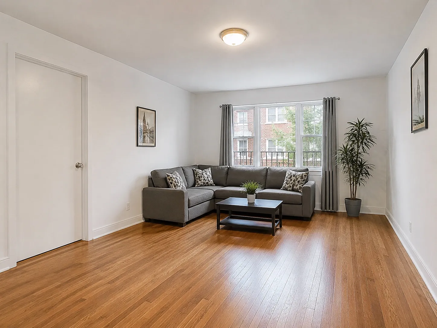 3 bed, $3,200 — Photo 1