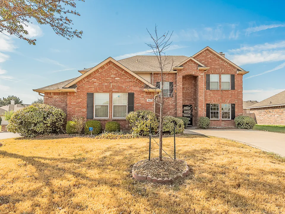 901 Silver Sage Dr
