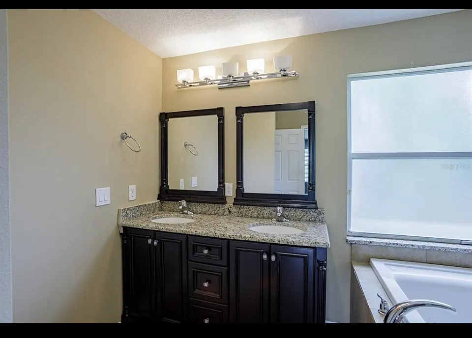 4493 Drayton Ln — Photo 3