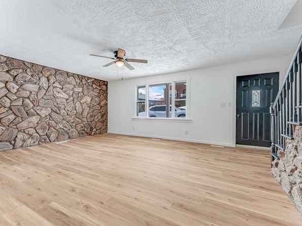2112 Gould Ave, Clarksburg, WV 26301 – 4-bedroom rental in Clarksburg