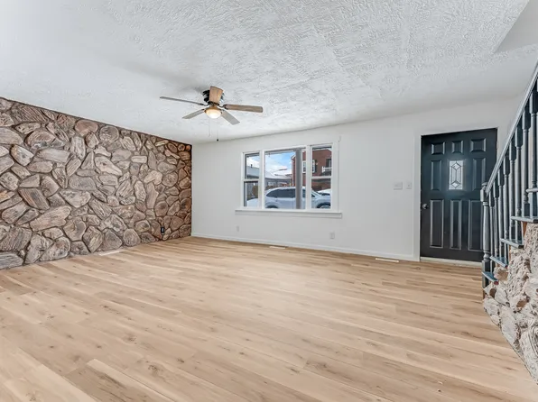 2112 Gould Ave, Clarksburg, WV 26301
