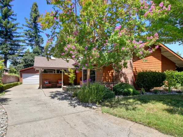 29 Saratoga Cir, Sacramento, CA 95864
