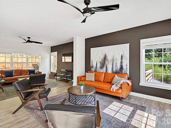 5th image of 8026 Buck Creek Rd