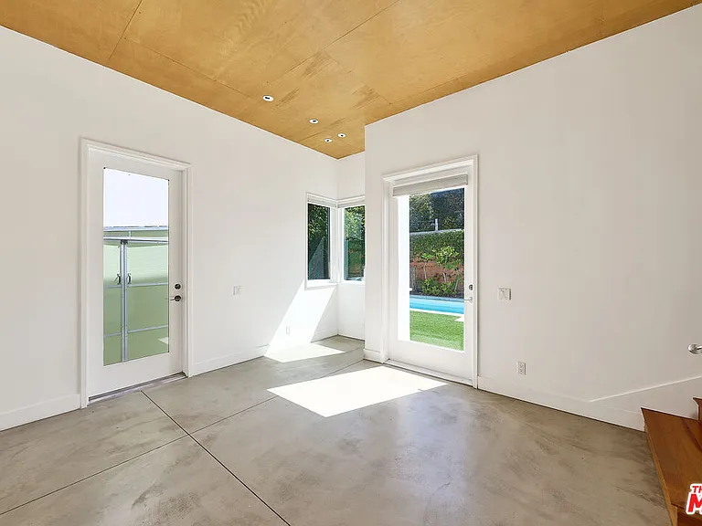714 Kensington Rd — Photo 15