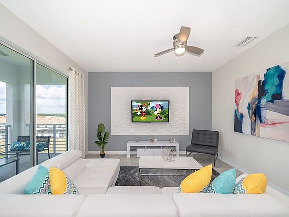 2nd image of 3121 Paradox Cir #406