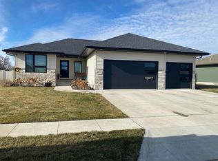 2456 56th Ave, Columbus, NE 68601