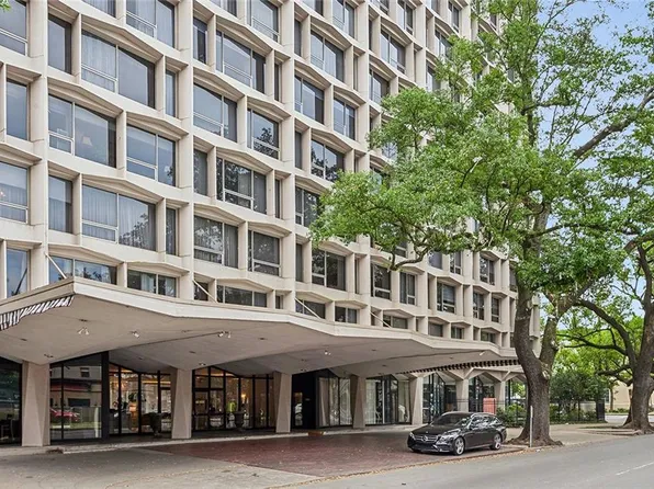 2100 Saint Charles Ave APT 9E, New Orleans, LA 70130