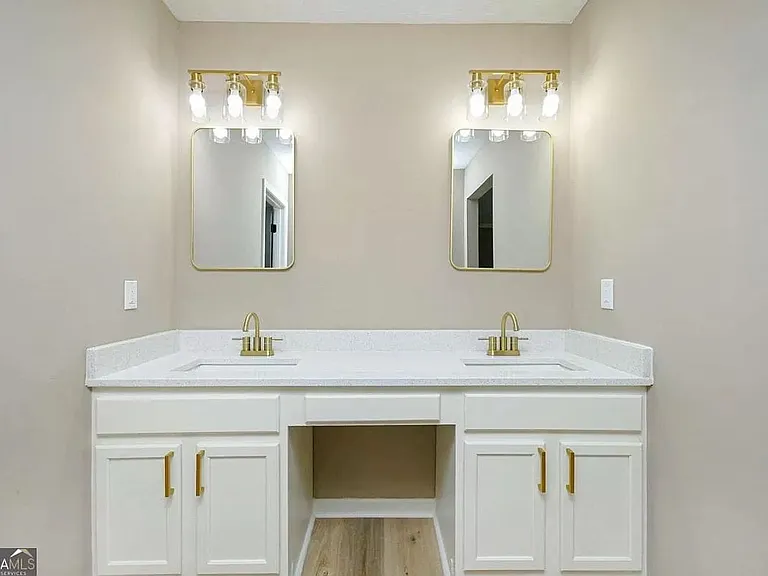 3840 Brown Dr — Photo 17