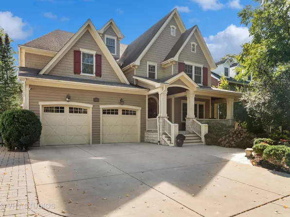 644 Willow Rd, Naperville, IL 60540