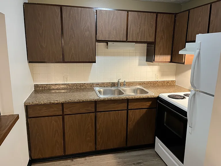 4734 Castlebar St NW #1 — Photo 6