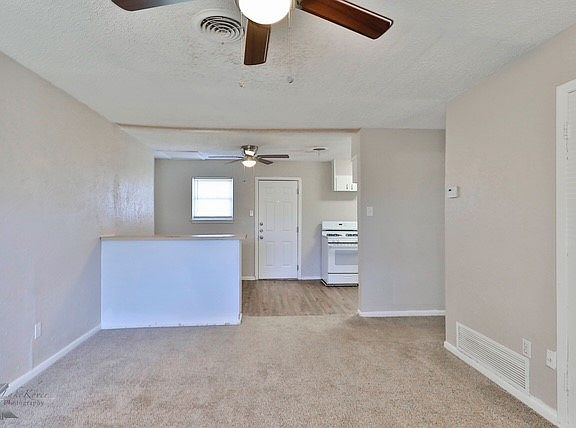 4th image of 5226 N 9th St