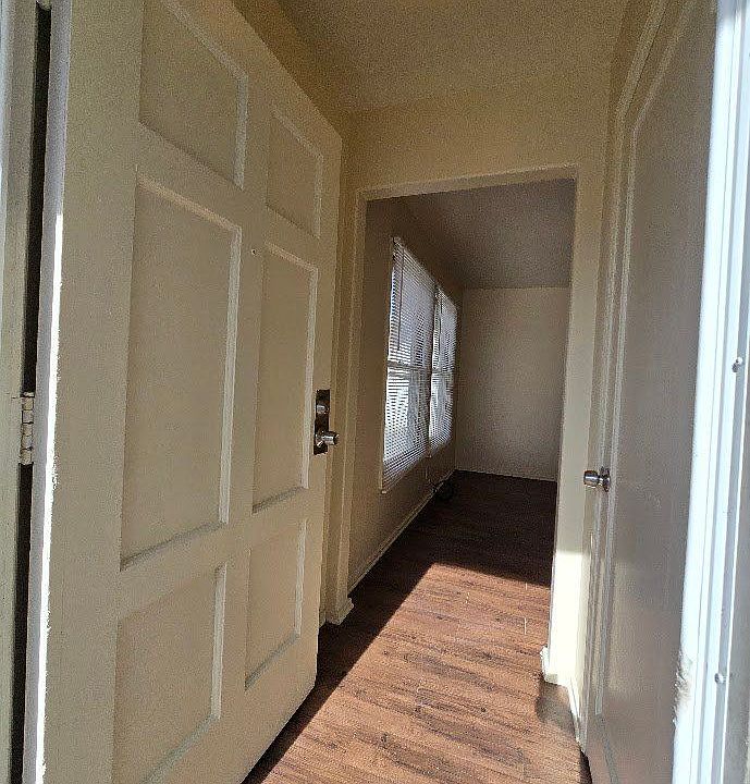 1st image of 925 E Dakota Ave #925