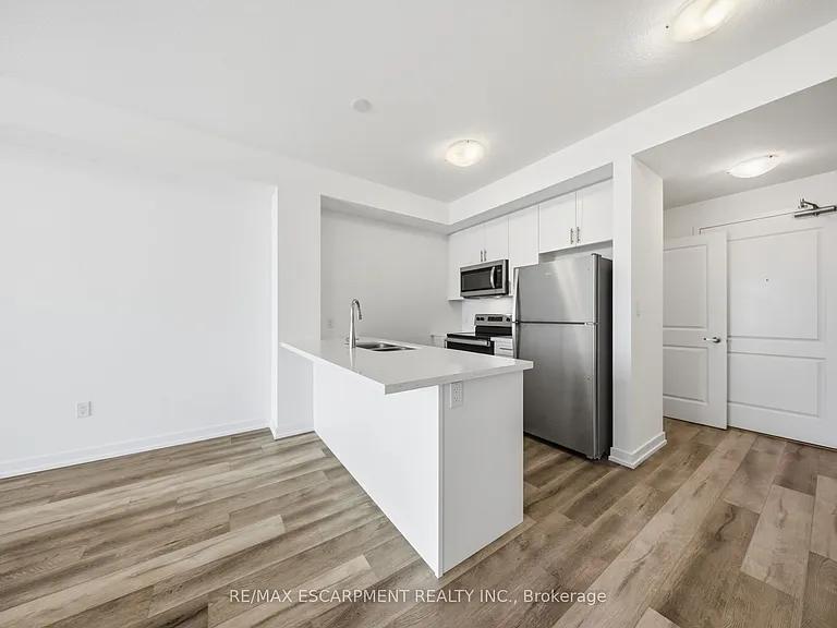 470 Dundas St E #1107 — Photo 11