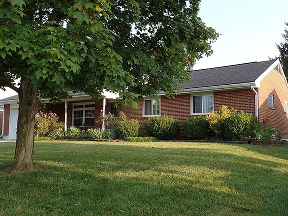 2nd image of 1075 Wollenhaupt Dr