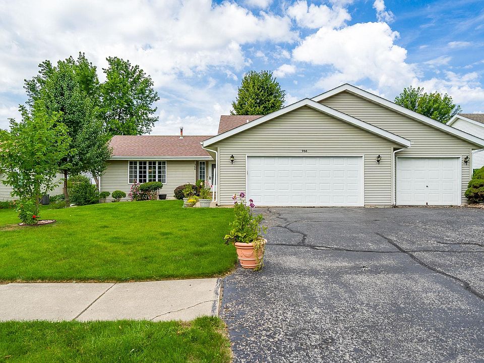1st image of 966 Candleford Ln
