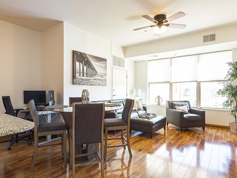 134 N Leroy St #302 — Photo 7
