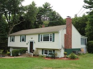 63 Cricket Dr, Sturbridge, MA 01566