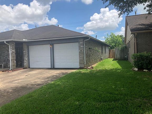 2nd image of 1815 Wood Orchard Dr