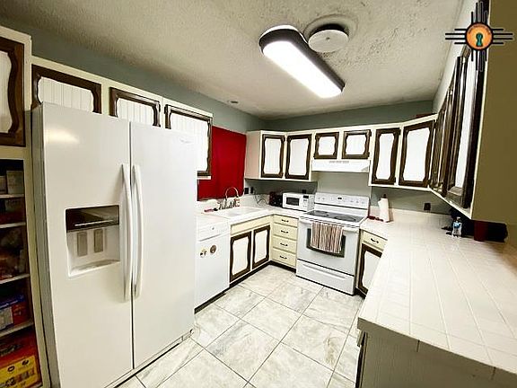 5th image of 513 W Cochiti Ave