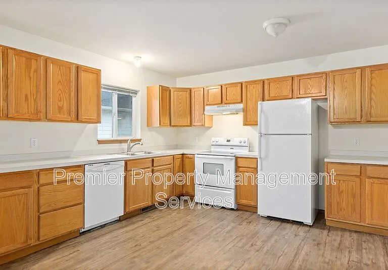 408 Rice Ln — Photo 5