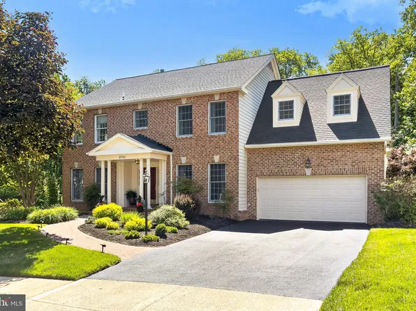 8750 Copeland Pond Ct, Fairfax, VA 22031