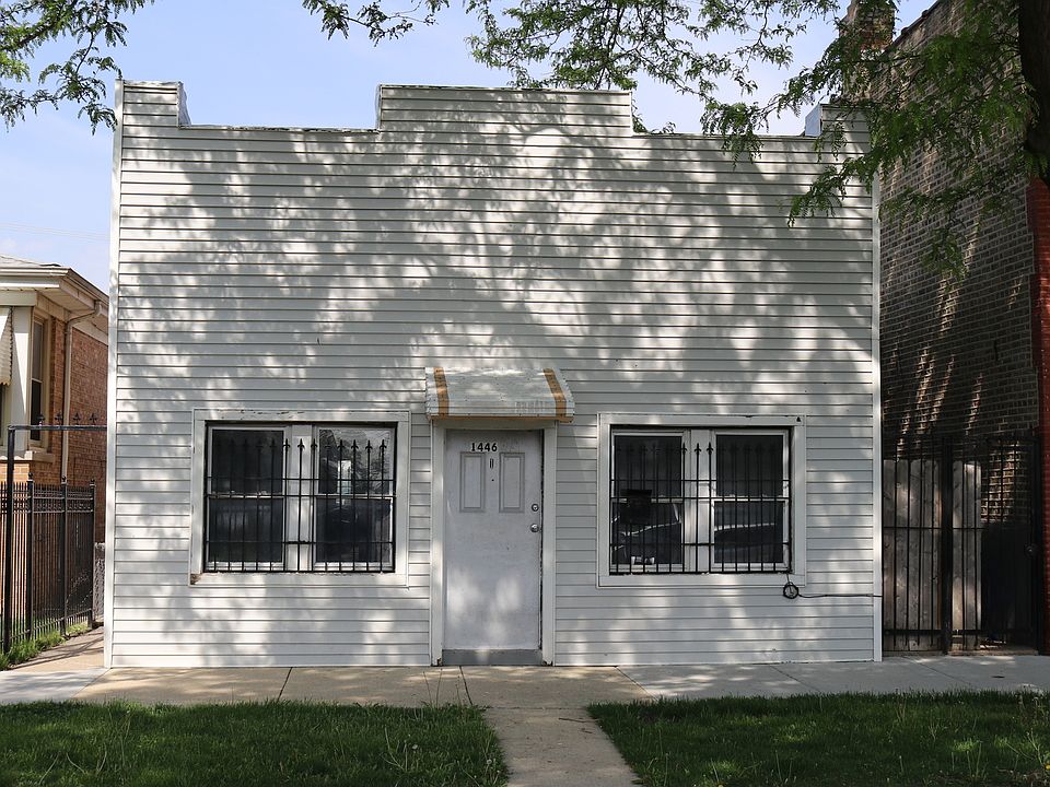 1st image of 1446 N Central Park Ave