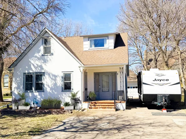 512 S Kline St, Aberdeen City, SD 57401