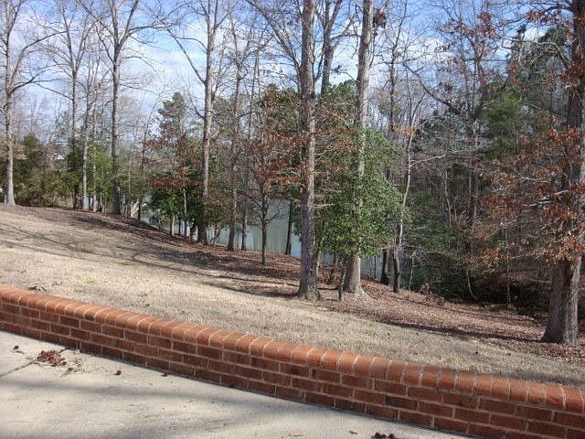 2nd image of 209 Granite Ln