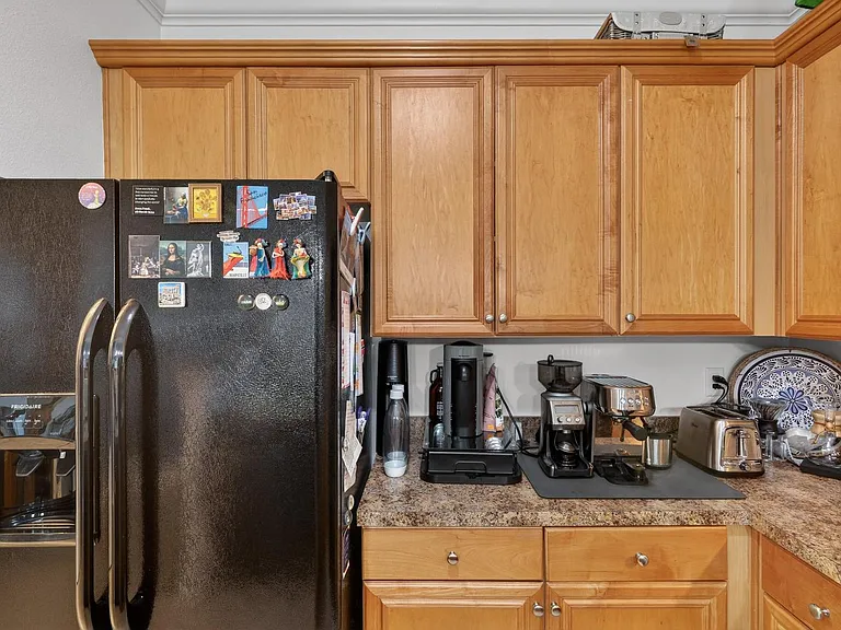 1185 SW 9th Rd #212 — Photo 11