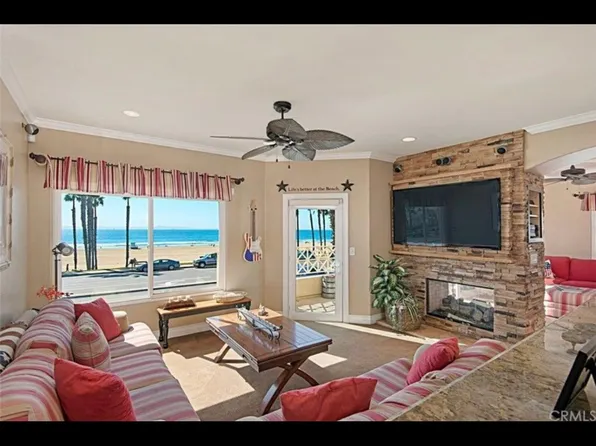 900 Pacific Coast Hwy APT 203, Huntington Beach, CA 92648