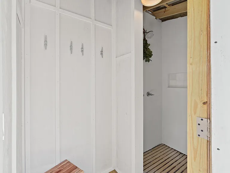 818 Trenton Ave — Photo 49