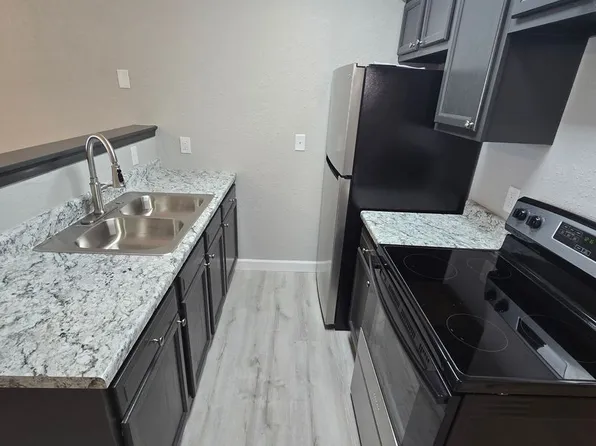29 Osage Ridge Rd #5, Lake Ozark, MO 65049