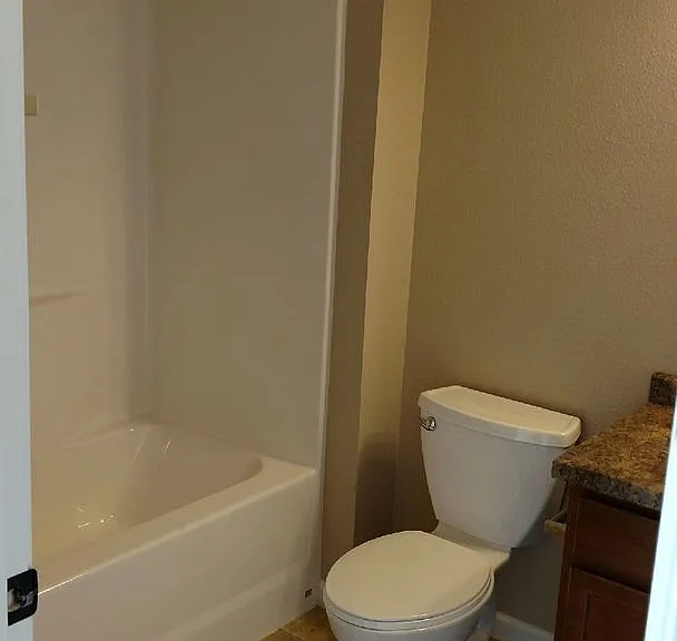 2609 Verity Ln SE — Photo 4