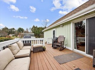 12 Caribou Dr, Norwich, CT 06360